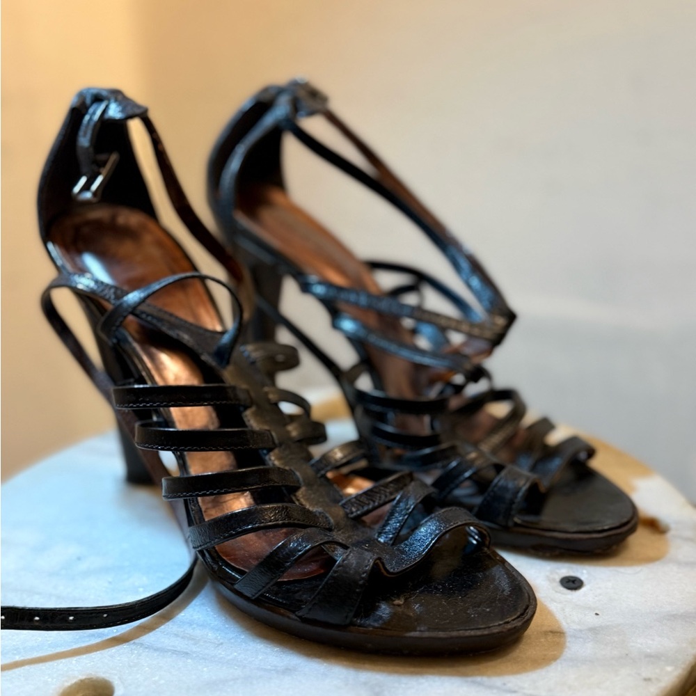 Chic Black Strappy Heels